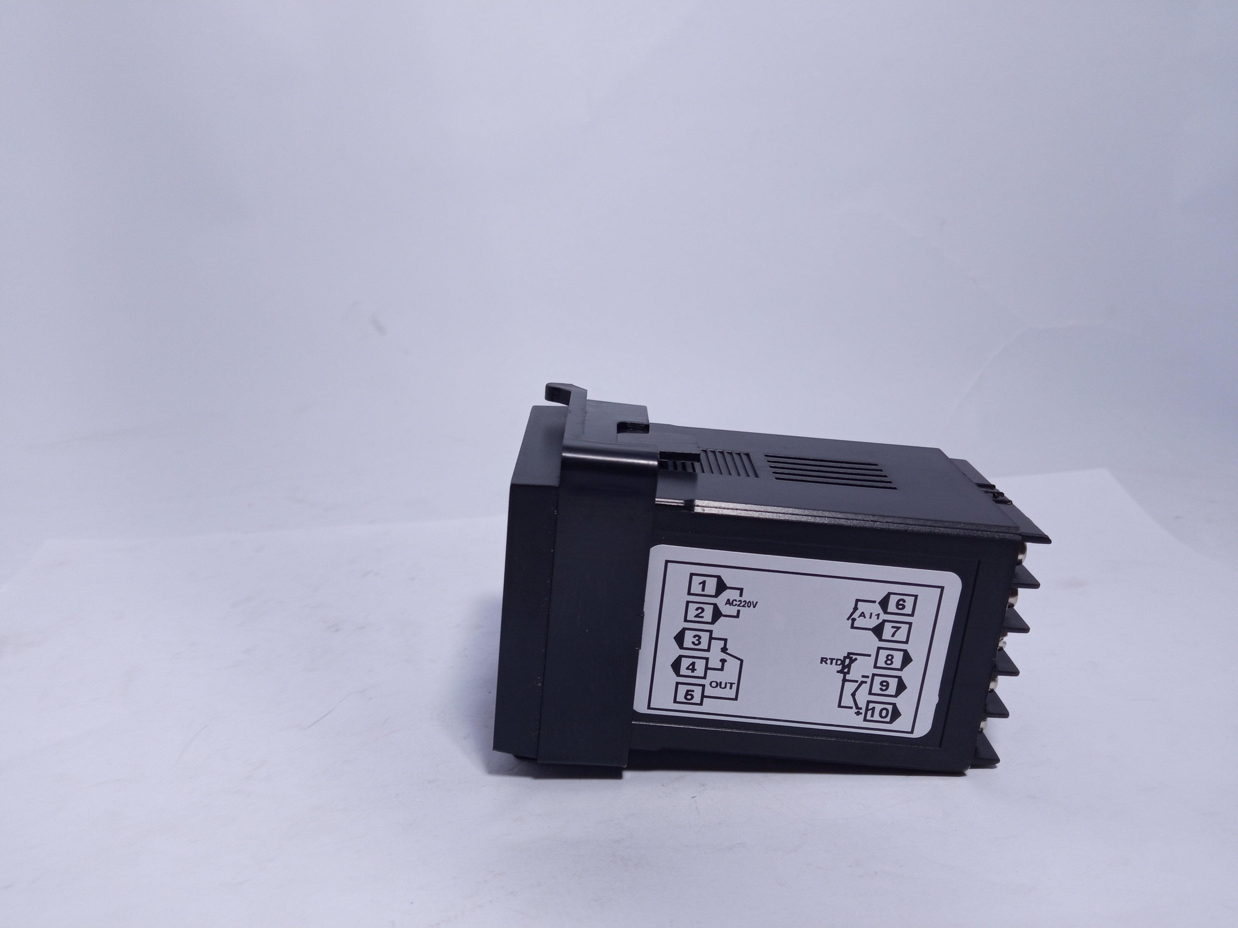 5237_8 CH102 Digital Display PID Intelligent Temperature Controller in Pakistan - industryparts.pk